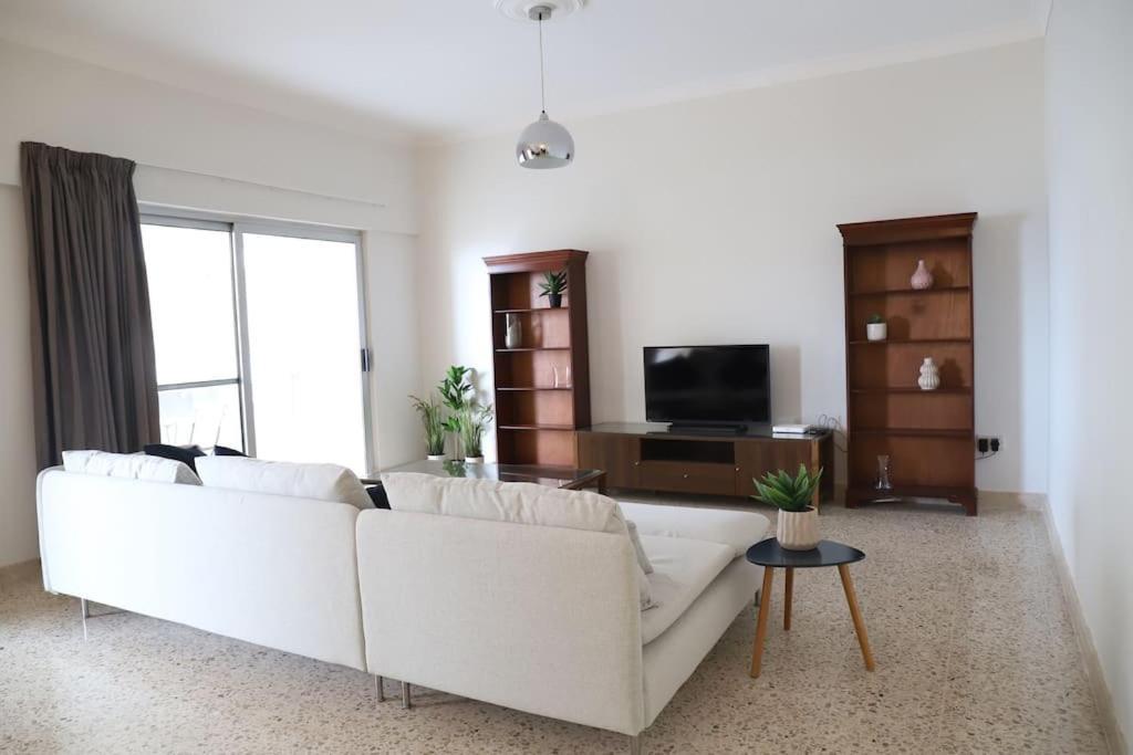 Seaview 3 Bedroom Apartment In Sliema Exterior photo